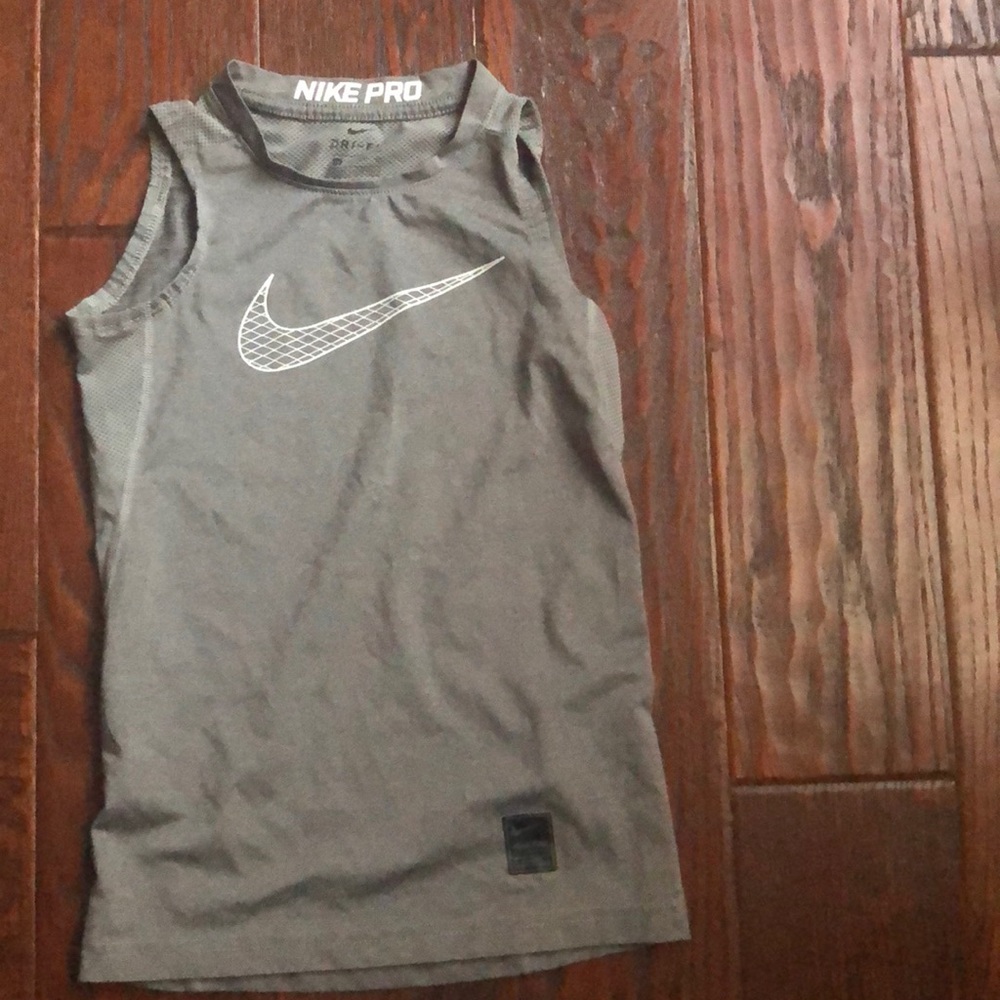 Youth Nike Pro
